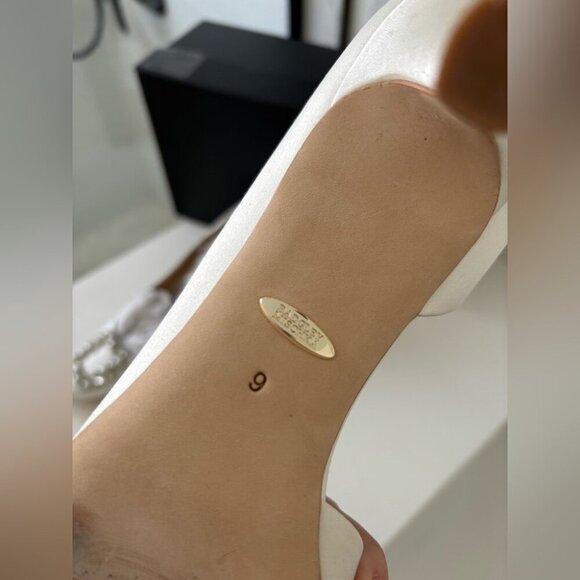 Badgley Mischka White Fabia Kitten Heel with Crystal Buckle NWT - Picture 8 of 10